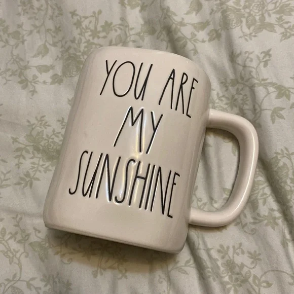 New Rae Dunn mug - Picture 2 of 5